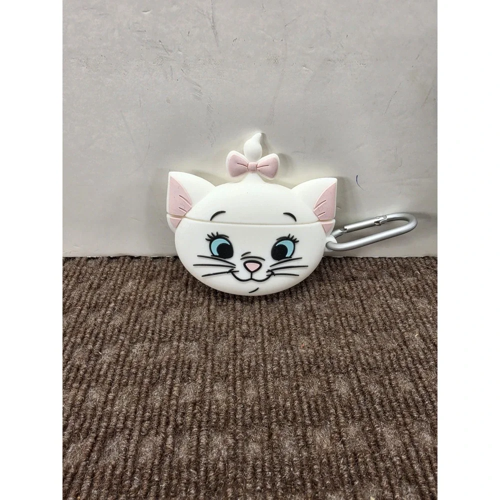 Disney Aristocats Marie Silicone AirPod Case White Cat with Carabiner Clip